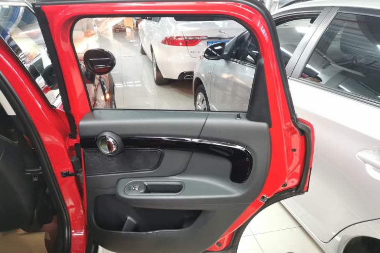 Used MINI Countryman 2017 1.5T COOPER Right Rear Door Interior