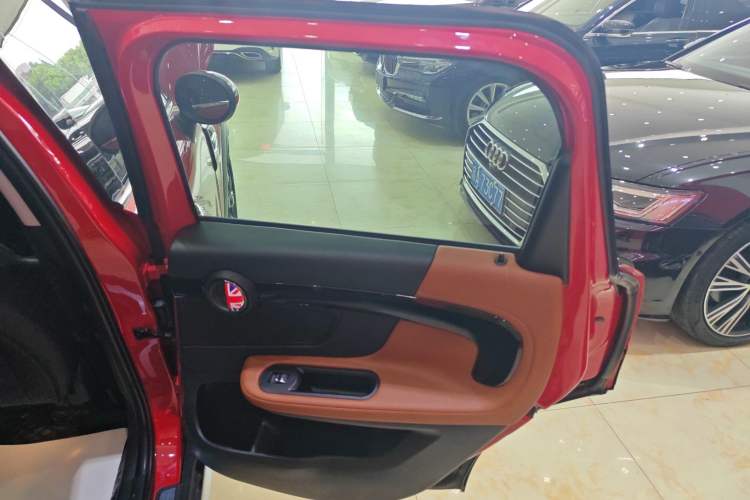 Used MINI Countryman 2017 1.5T COOPER ALL4 Right Rear Door Interior