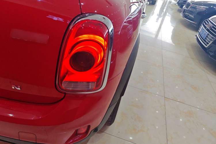 Used MINI Countryman 2017 1.5T COOPER ALL4 Right Rear Taillight