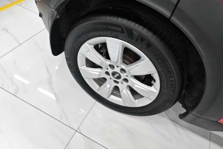 Used MINI Countryman 2017 1.5T COOPER Explorer Right Rear Wheel Hub