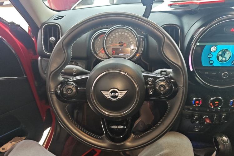 Used MINI Countryman 2017 2.0T COOPER S ALL4 Traveler Steering Wheel