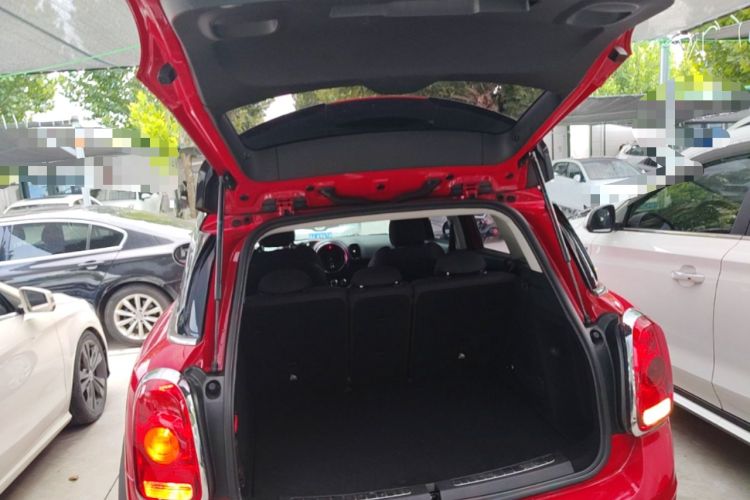 Used MINI Countryman 2017 1.5T COOPER ALL4 Trunk
