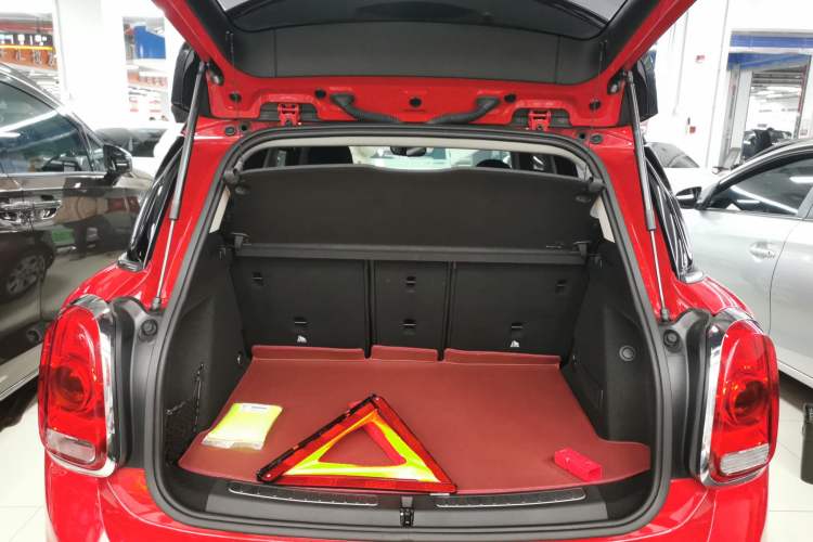 Used MINI Countryman 2017 1.5T COOPER Trunk