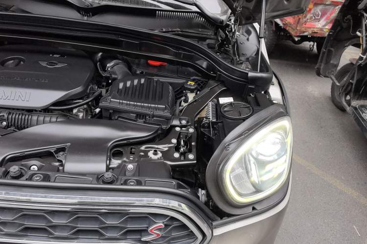 Used MINI Countryman 2017 2.0T COOPER S ALL4 Traveler Engine Bay Left