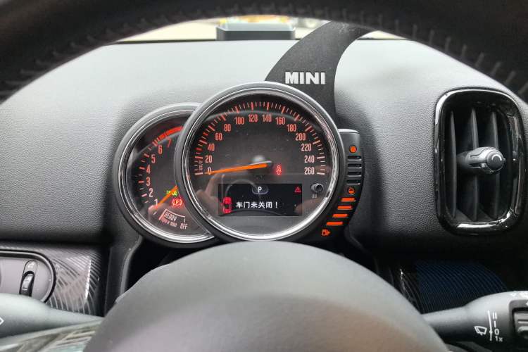 Used MINI Countryman 2017 2.0T COOPER S ALL4 Traveler Instrument Cluster