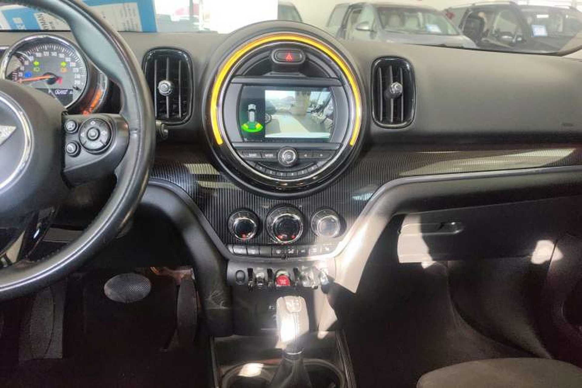 Used MINI Countryman 2017 1.5T COOPER ALL4 Traveler Audio And AC Panel