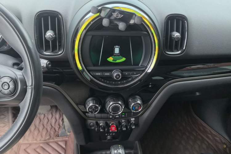 Used MINI Countryman 2017 1.5T COOPER ALL4 Audio And AC Panel