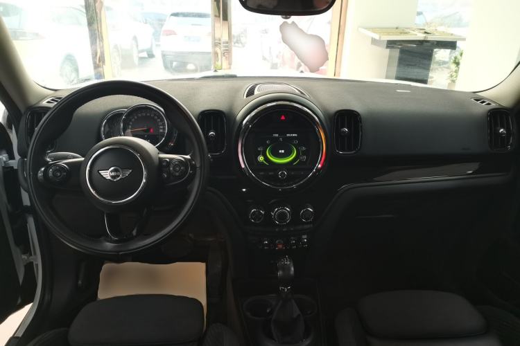 Used MINI Countryman 2017 1.5T COOPER ALL4 Center Console