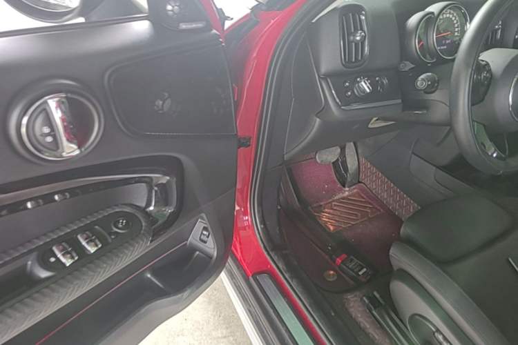 Used MINI Countryman 2017 1.5T COOPER ALL4 Traveler Driver Seat