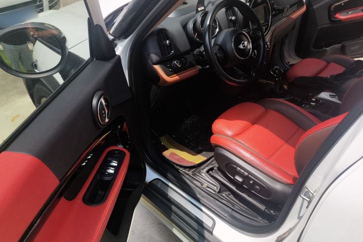 Used MINI Countryman 2017 1.5T COOPER ALL4 Explorer Driver Seat