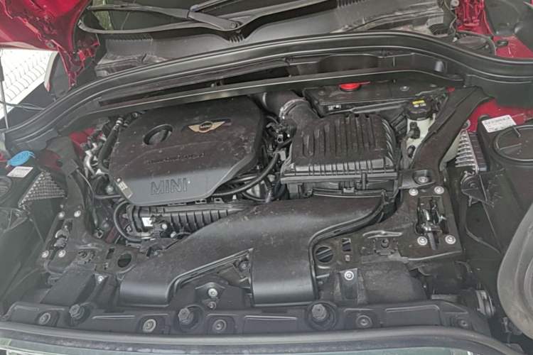 Used MINI Countryman 2017 1.5T COOPER ALL4 Traveler Engine Bay