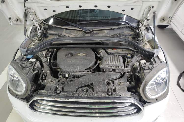Used MINI Countryman 2017 1.5T COOPER ALL4 Traveler Engine Bay