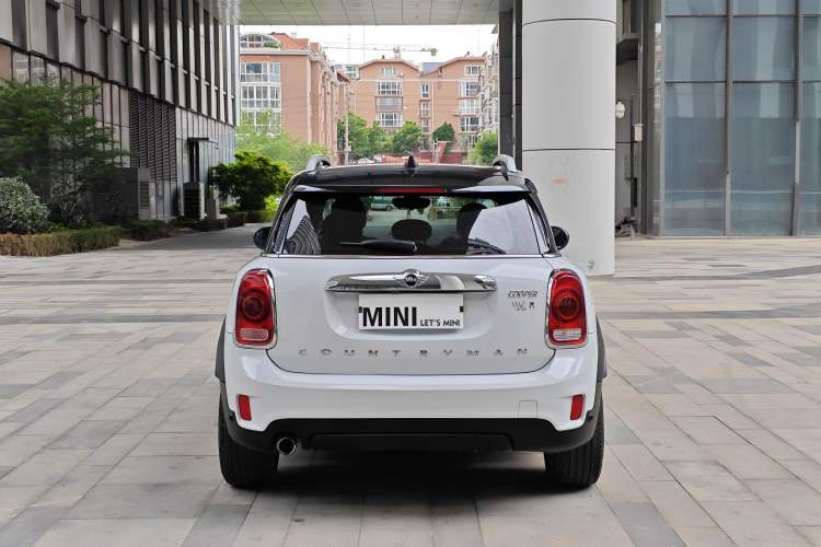 Used MINI Countryman 2017 1.5T COOPER ALL4 Traveler Exterior 4