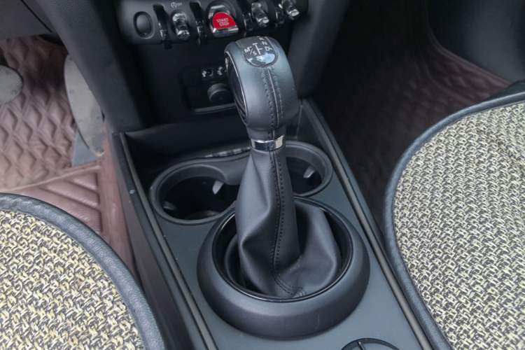 Used MINI Countryman 2017 1.5T COOPER ALL4 Gear Lever
