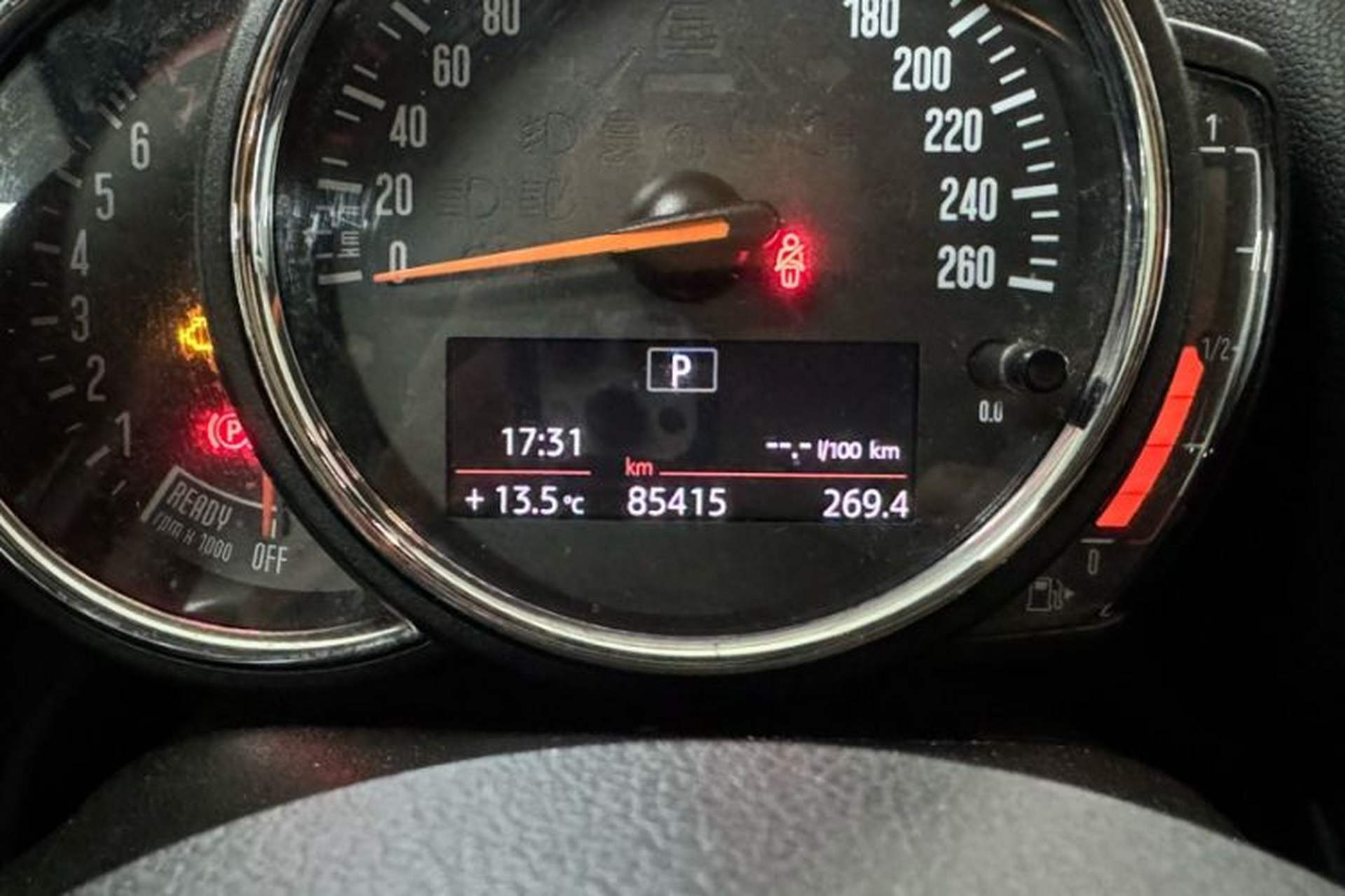 Used MINI Countryman 2017 1.5T COOPER ALL4 Traveler Interior 11