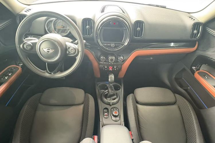 Used MINI Countryman 2017 1.5T COOPER ALL4 Interior 4