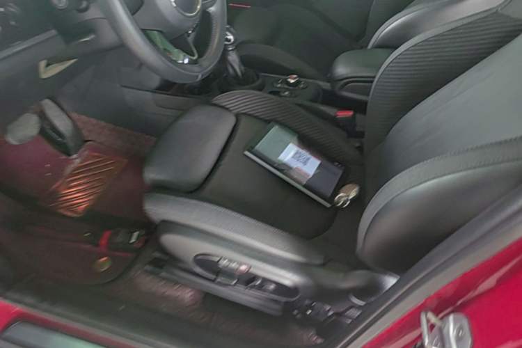 Used MINI Countryman 2017 1.5T COOPER ALL4 Traveler Left Front Seat