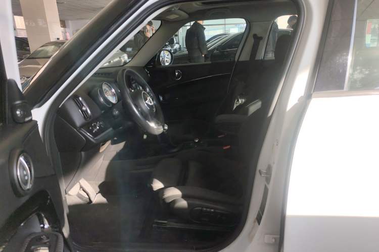Used MINI Countryman 2017 1.5T COOPER ALL4 Traveler Left Front Seat