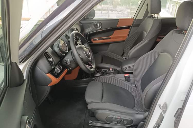 Used MINI Countryman 2017 1.5T COOPER ALL4 Left Front Seat