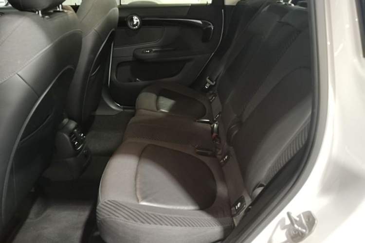 Used MINI Countryman 2017 1.5T COOPER ALL4 Traveler Left Rear Seat
