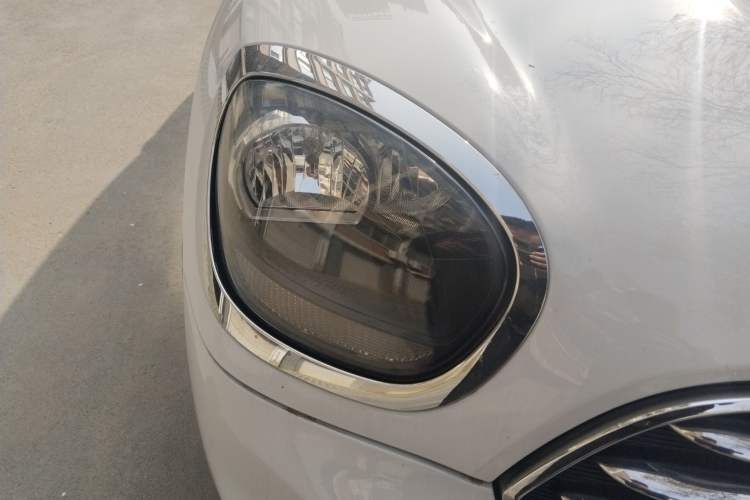 Used MINI Countryman 2017 1.5T COOPER Right Front Headlight