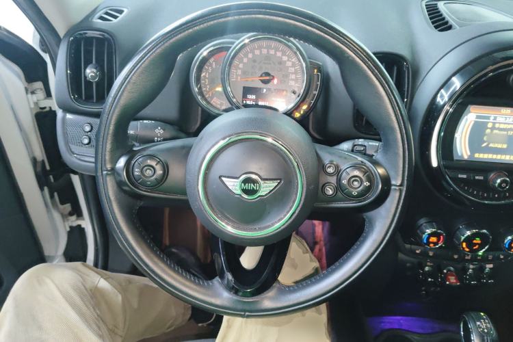 Used MINI Countryman 2017 1.5T COOPER ALL4 Traveler Steering Wheel