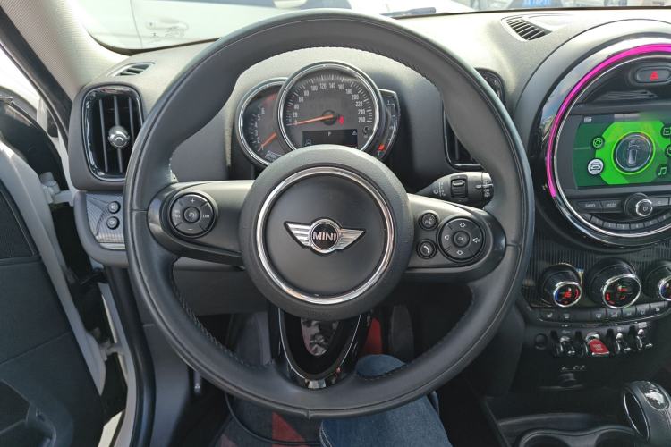 Used MINI Countryman 2017 1.5T COOPER ALL4 Traveler Steering Wheel