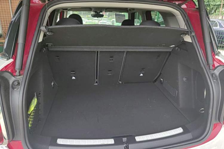 Used MINI Countryman 2017 1.5T COOPER ALL4 Traveler Trunk