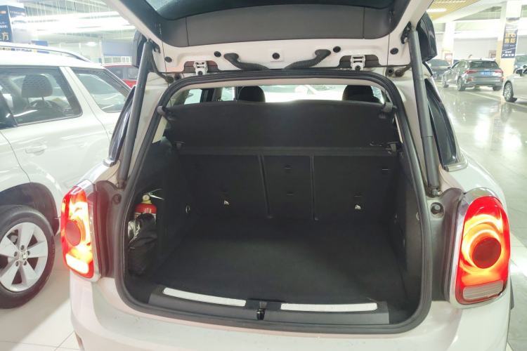 Used MINI Countryman 2017 1.5T COOPER ALL4 Traveler Trunk