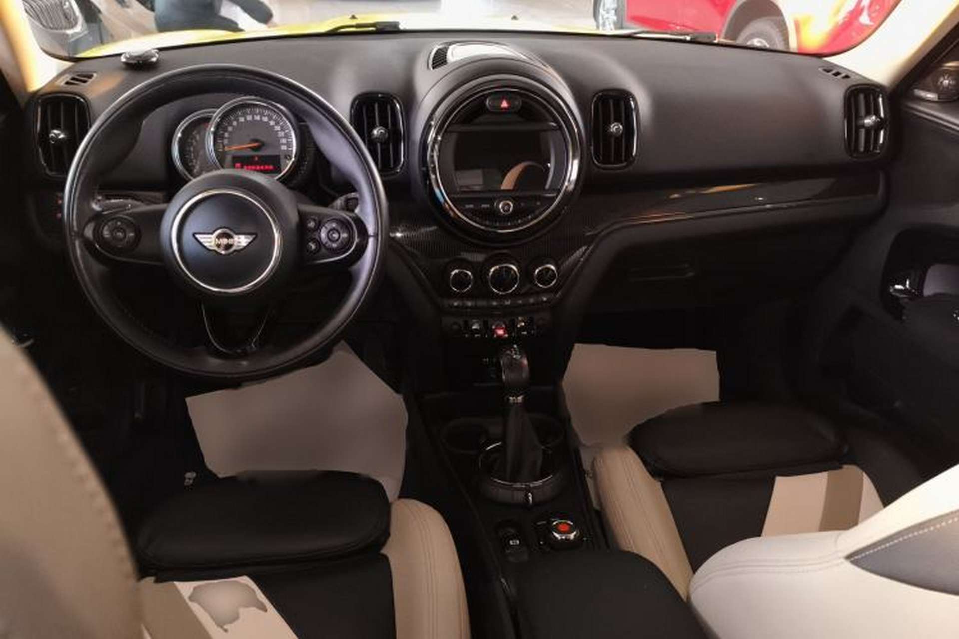 Used MINI Countryman 2017 1.5T COOPER ALL4 Traveler Center Console