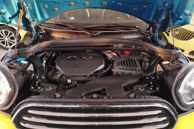 Used MINI Countryman 2017 1.5T COOPER ALL4 Traveler Engine Bay