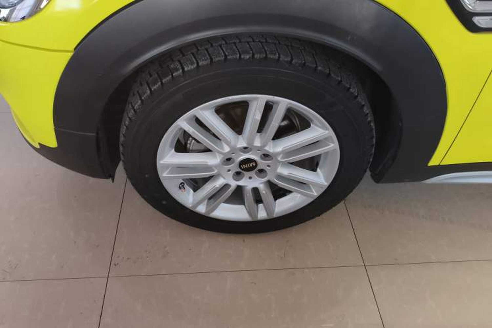 Used MINI Countryman 2017 1.5T COOPER ALL4 Traveler Left Front Wheel Hub