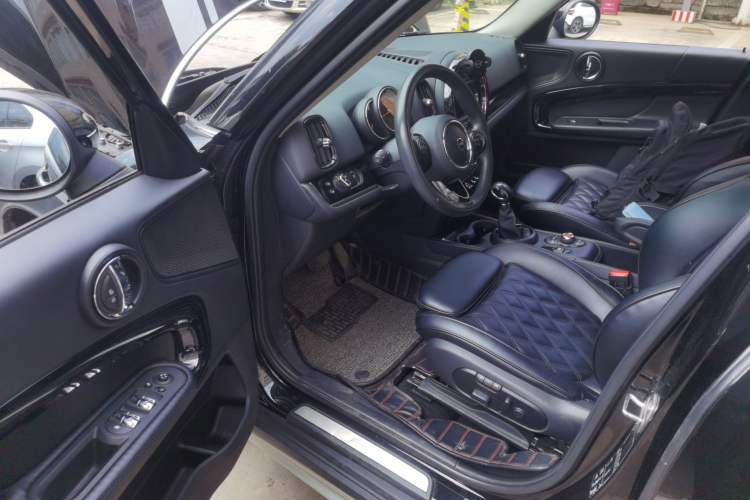 Used MINI Countryman 2018 1.5T COOPER ALL4 Classic Edition Driver Seat