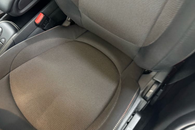 Used MINI Countryman 2018 1.5T COOPER Special Edition Interior 8