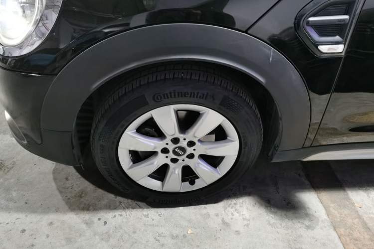 Used MINI Countryman 2018 1.5T COOPER Special Edition Left Front Wheel Hub