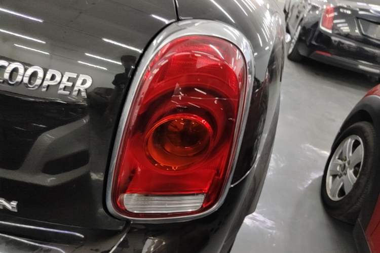 Used MINI Countryman 2018 1.5T COOPER Special Edition Right Rear Taillight