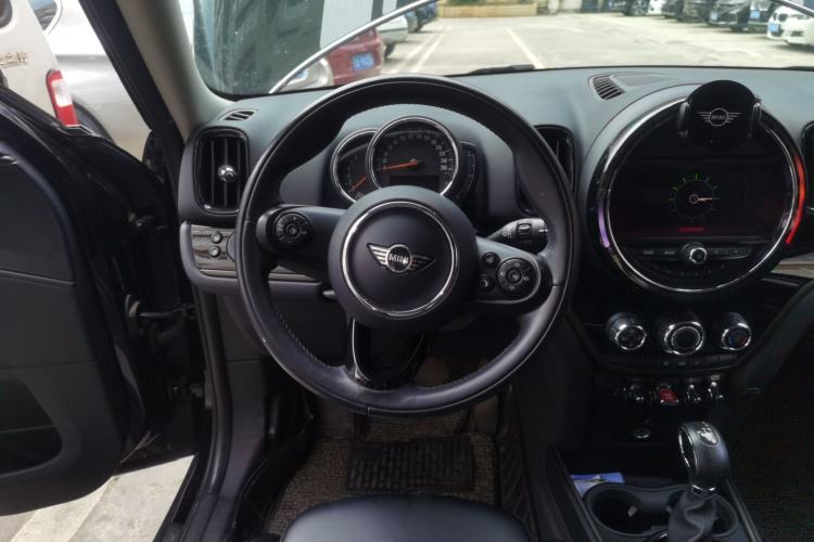 Used MINI Countryman 2018 1.5T COOPER ALL4 Classic Edition Steering Wheel