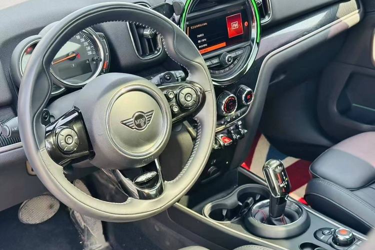 Used MINI Countryman 2018 2.0T COOPER S ALL4 Racing Driver Audio And AC Panel