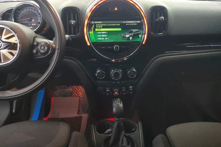 Used MINI Countryman 2018 1.5T COOPER ALL4 Classic Edition Audio And AC Panel