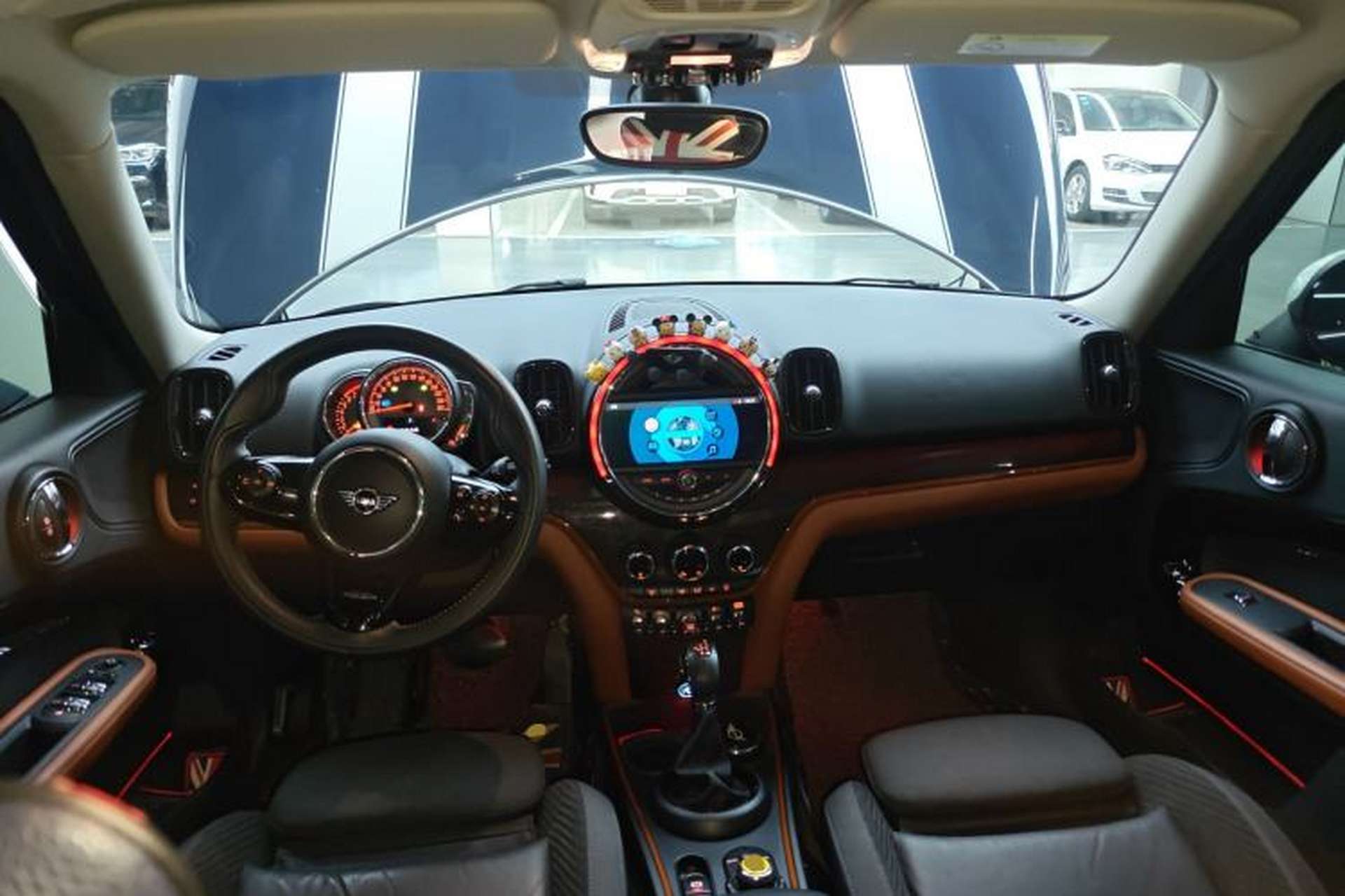 Used MINI Countryman 2018 1.5T COOPER Artist Center Console
