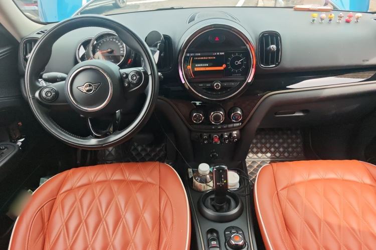 Used MINI Countryman 2018 1.5T COOPER Special Edition Center Console