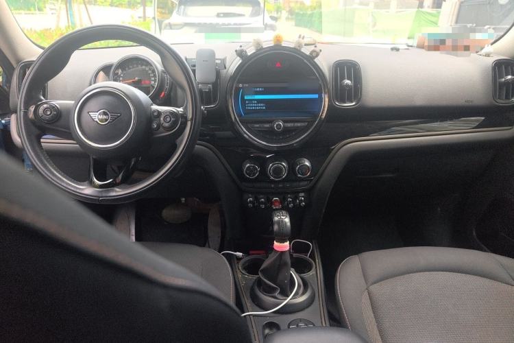 Used MINI Countryman 2018 1.5T COOPER Special Edition Center Console