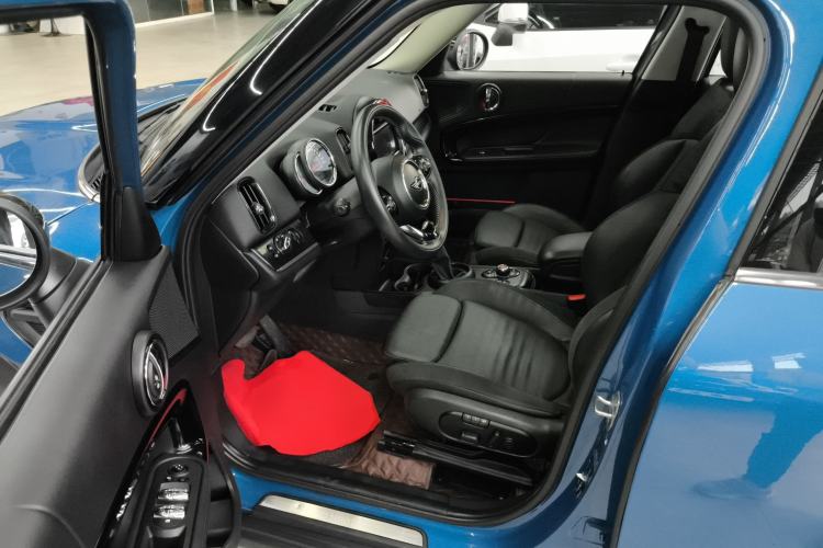Used MINI Countryman 2018 1.5T COOPER ALL4 Artist Driver Seat