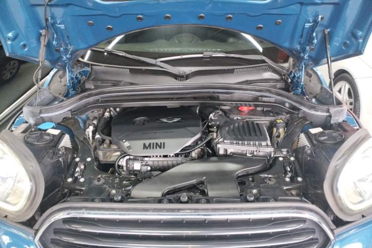 Used MINI Countryman 2018 1.5T COOPER ALL4 Classic Edition Engine Bay