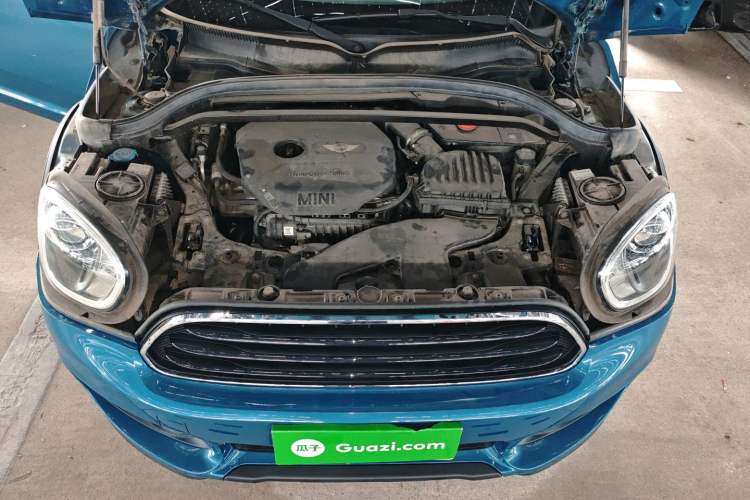 Used MINI Countryman 2018 1.5T COOPER Special Edition Engine Bay