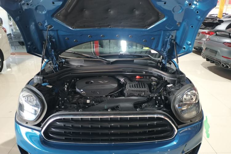 Used MINI Countryman 2018 1.5T COOPER Artist Engine Bay