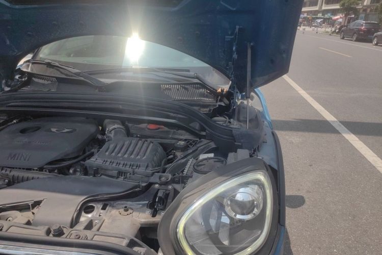 Used MINI Countryman 2018 1.5T COOPER Special Edition Engine Bay Left