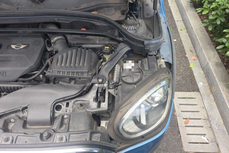 Used MINI Countryman 2018 1.5T COOPER Special Edition Engine Bay Left