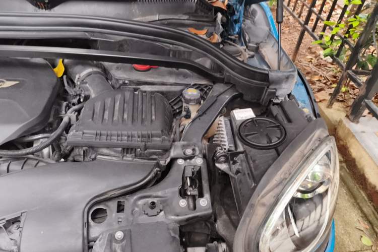 Used MINI Countryman 2018 2.0T COOPER S ALL4 Racing Driver Engine Bay Left
