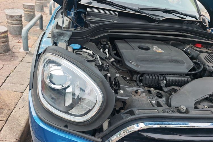 Used MINI Countryman 2018 1.5T COOPER Special Edition Engine Bay Right